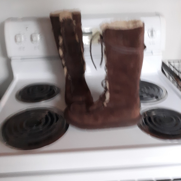 uggs tall lace up boots - Picture 3 of 4